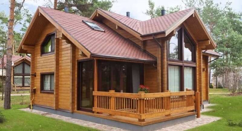 Executam case din lemn,